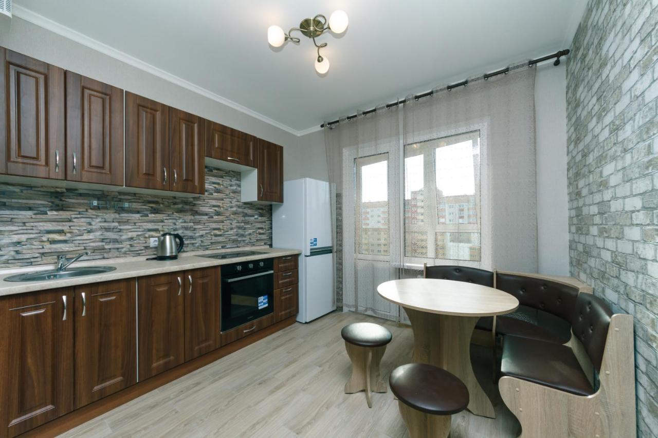 Poznyaky Apartments Patriotika Kyjev Exteriér fotografie