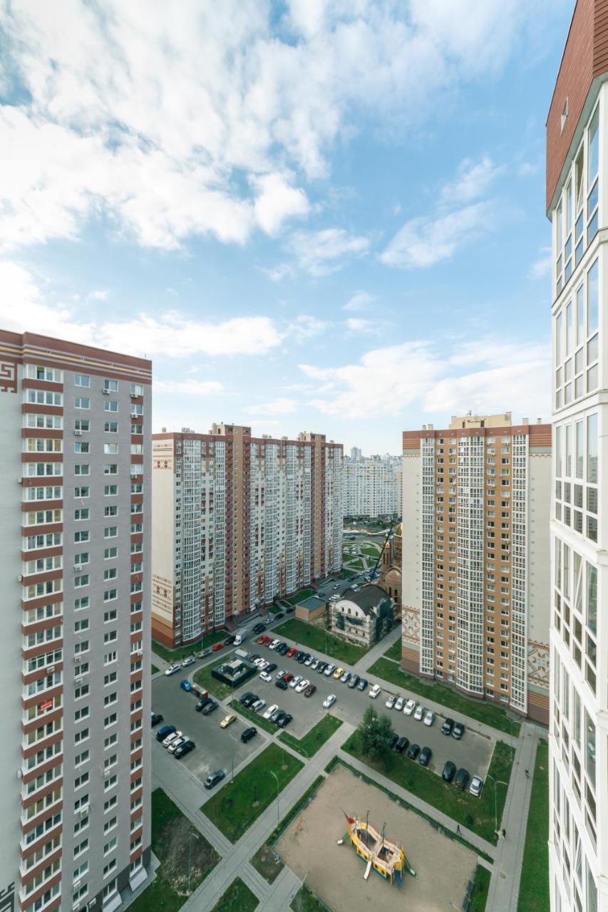Poznyaky Apartments Patriotika Kyjev Exteriér fotografie
