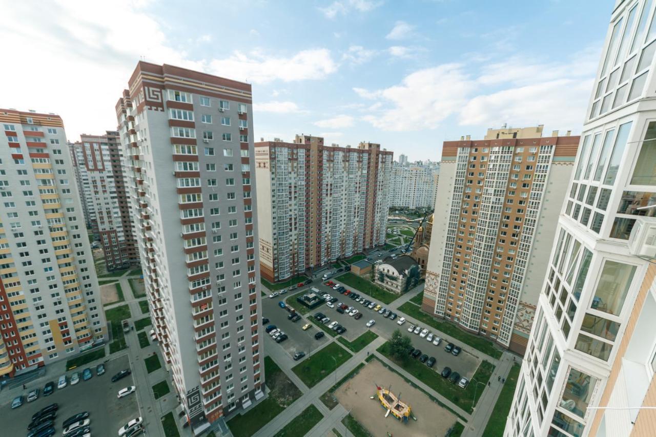 Poznyaky Apartments Patriotika Kyjev Exteriér fotografie