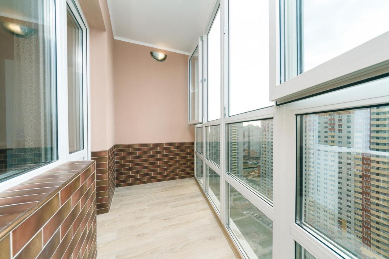 Poznyaky Apartments Patriotika Kyjev Exteriér fotografie